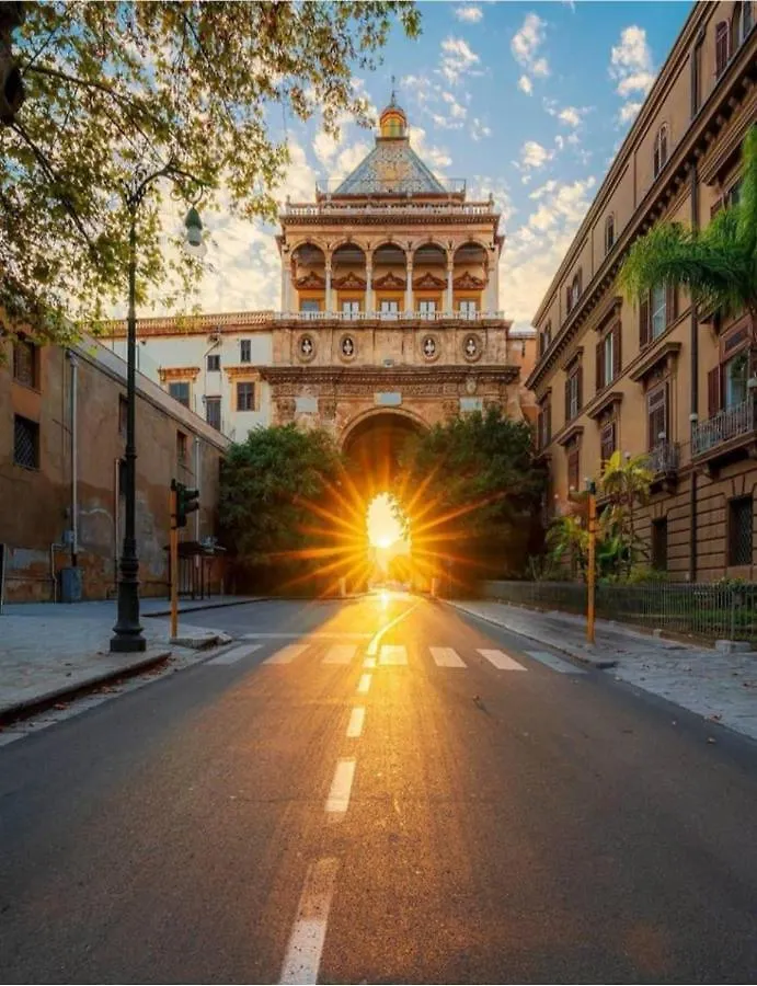 Hola Cathedral House Porta Di Castro Apartment Palermo Italy