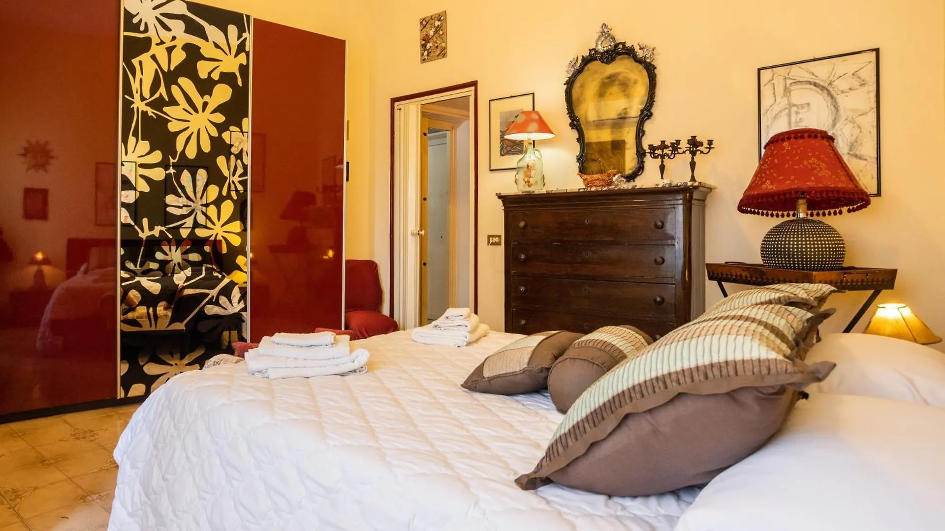 Hola Cathedral House Porta Di Castro Apartment Palermo 0*,  Italy